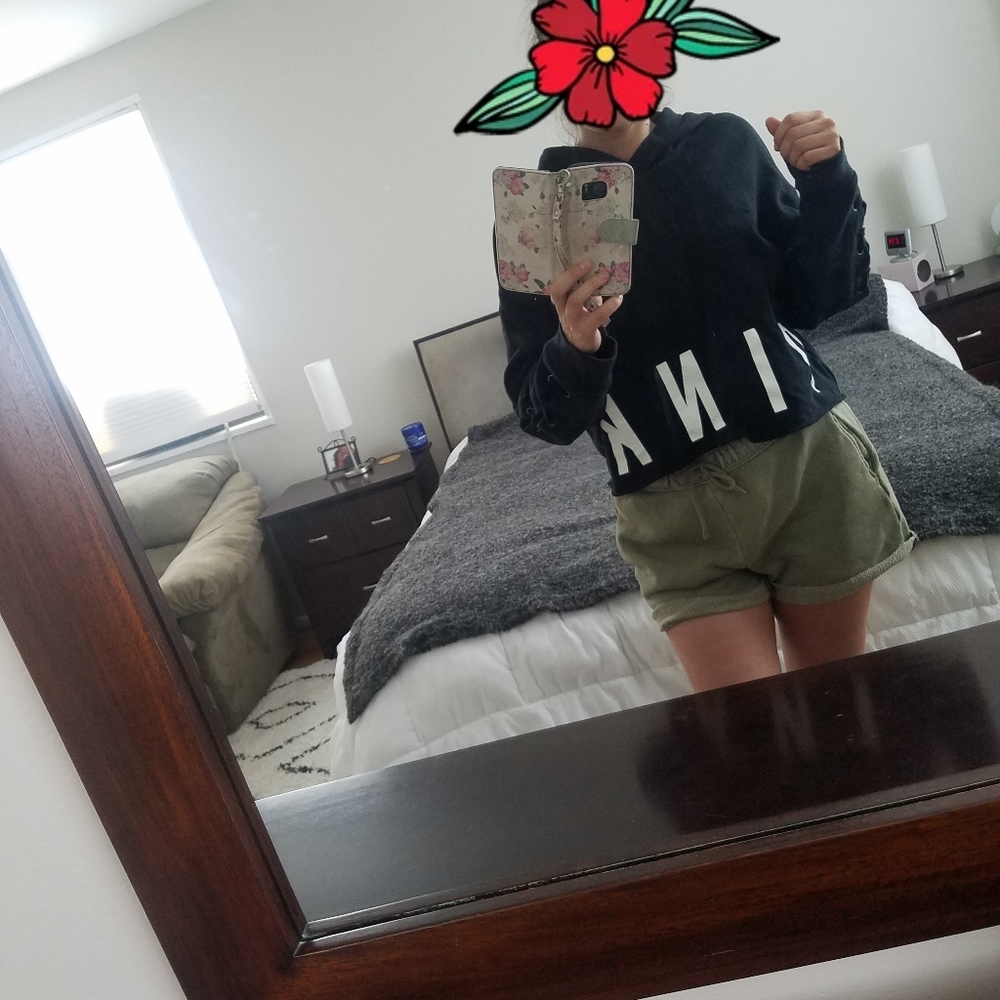 PINK hoodie - Picture 4 of 4